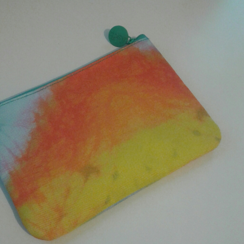Cosmetic bag